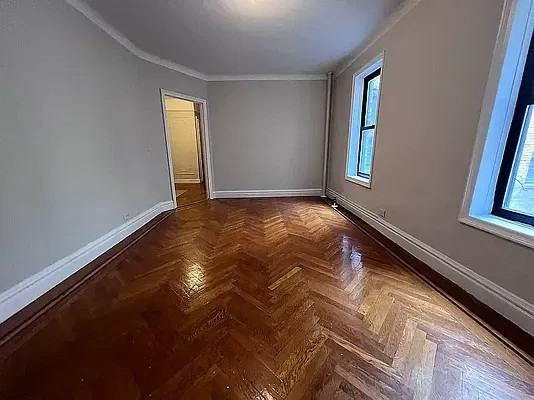 Wallace Ave #3 - Photo 2 of 8