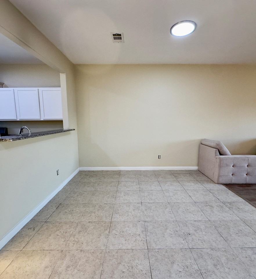 Obsidian Creek Dr - Photo 2 of 10