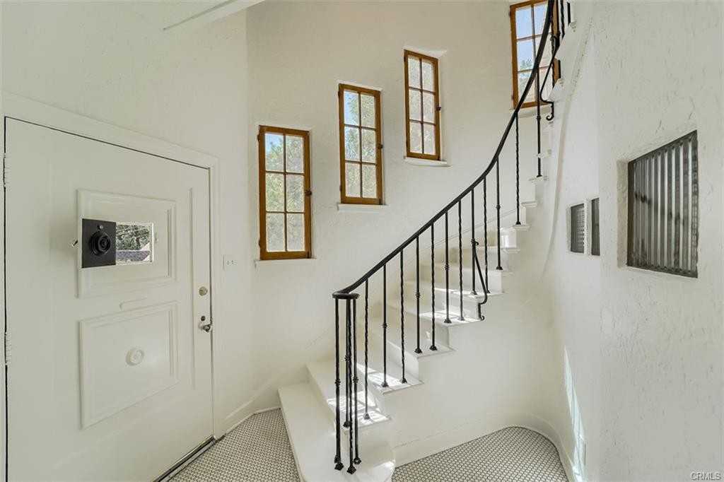 5924 Graciosa Dr - Photo 7 of 8