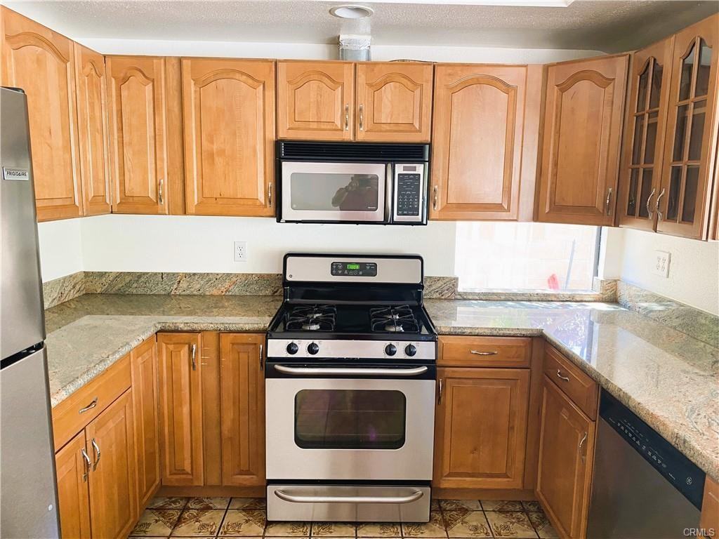 9257 La Shell Dr - Photo 4 of 8