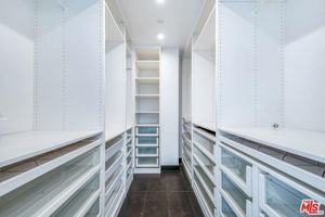 featured image of 14828 Morrison St