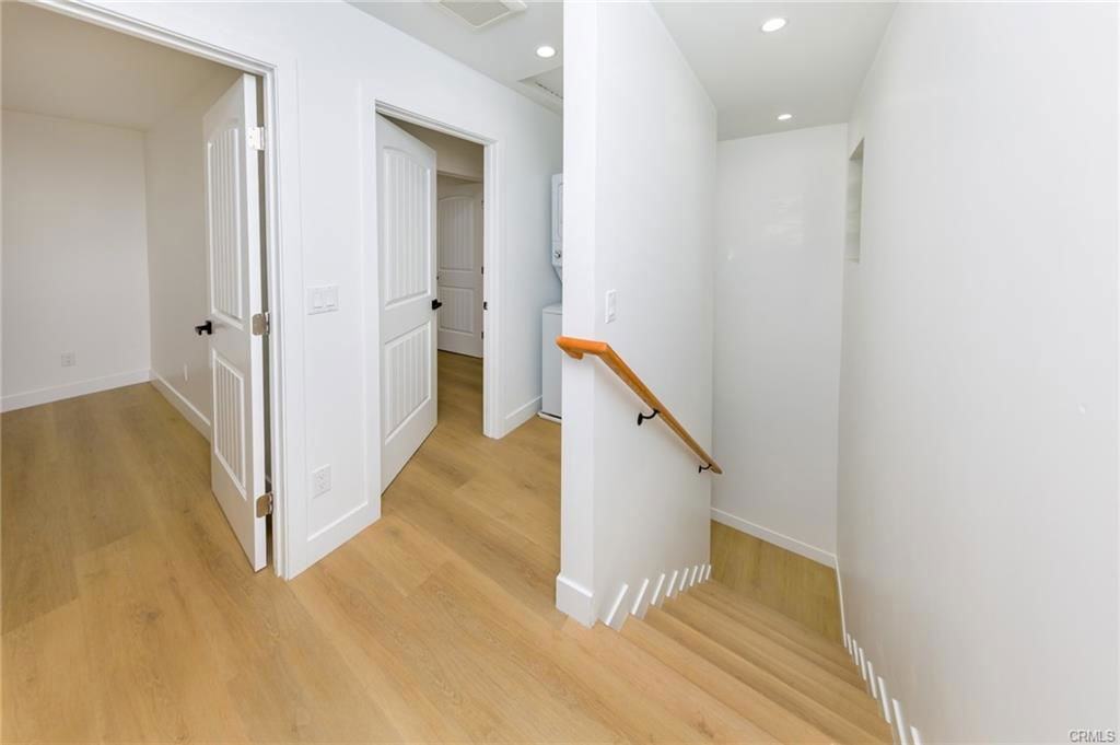 7510 Etiwanda Ave - Photo 2 of 8