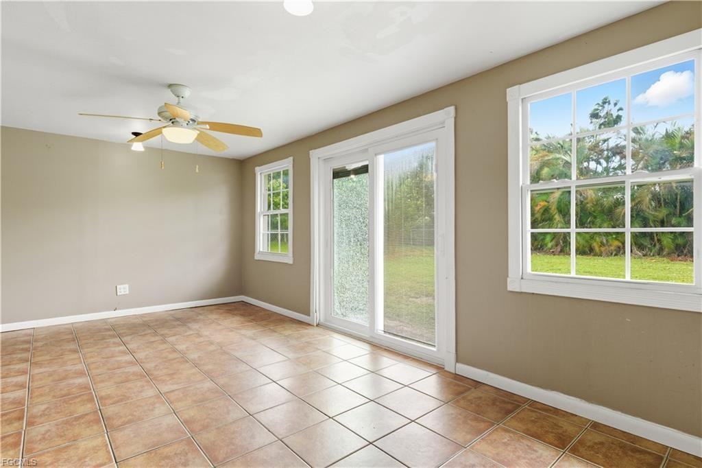 4520 Se 11th Pl - Photo 6 of 8