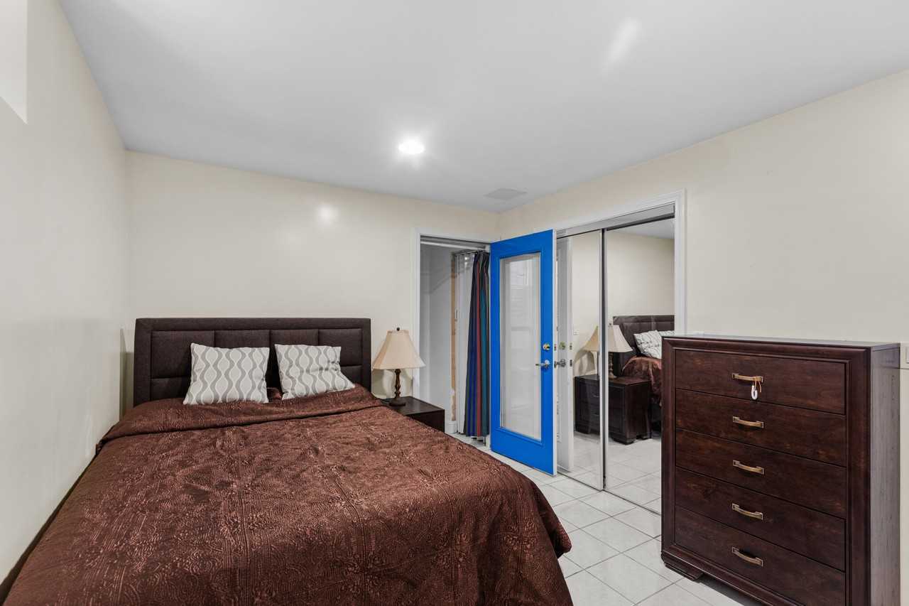 59 Hobson St - Photo 7 of 10