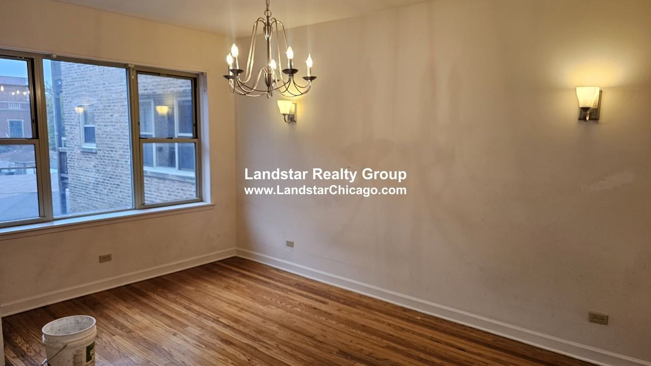 3852 W Ainslie St #2 - Photo 6 of 20