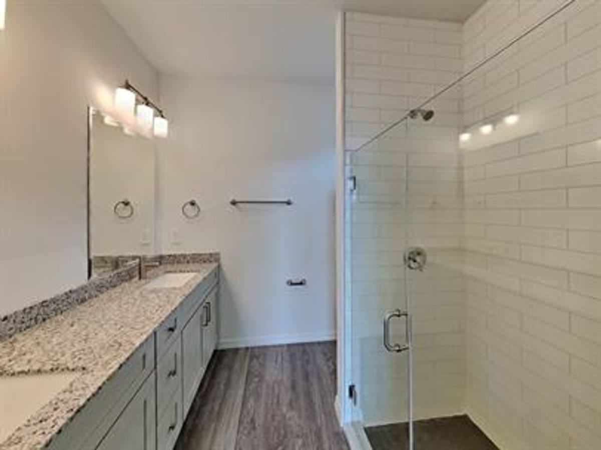 3106 Se Santa Barbara Pl - Photo 4 of 10