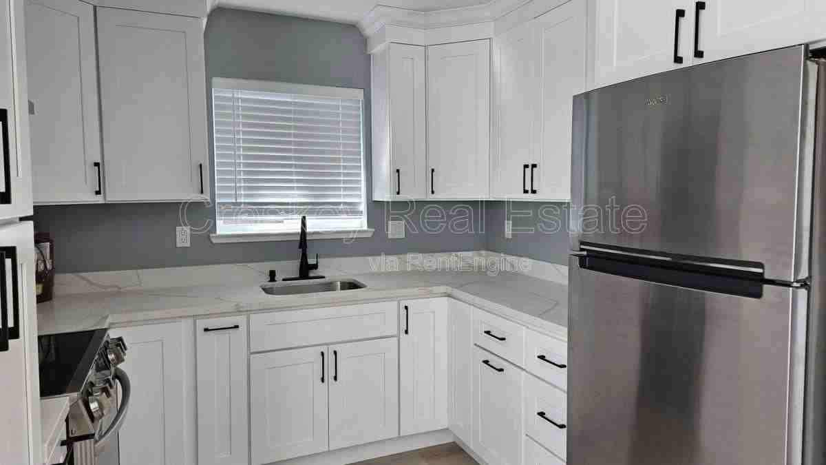 45 Banchio St #A - Photo 2 of 10