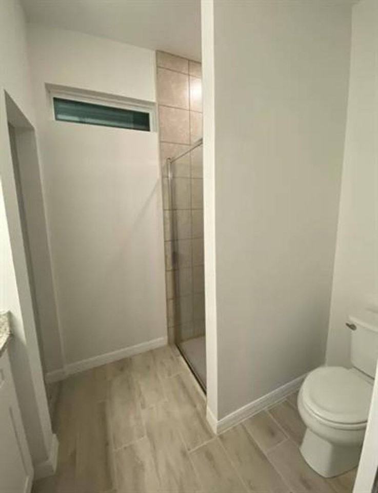 1062 San Cristobal Ave - Photo 6 of 10