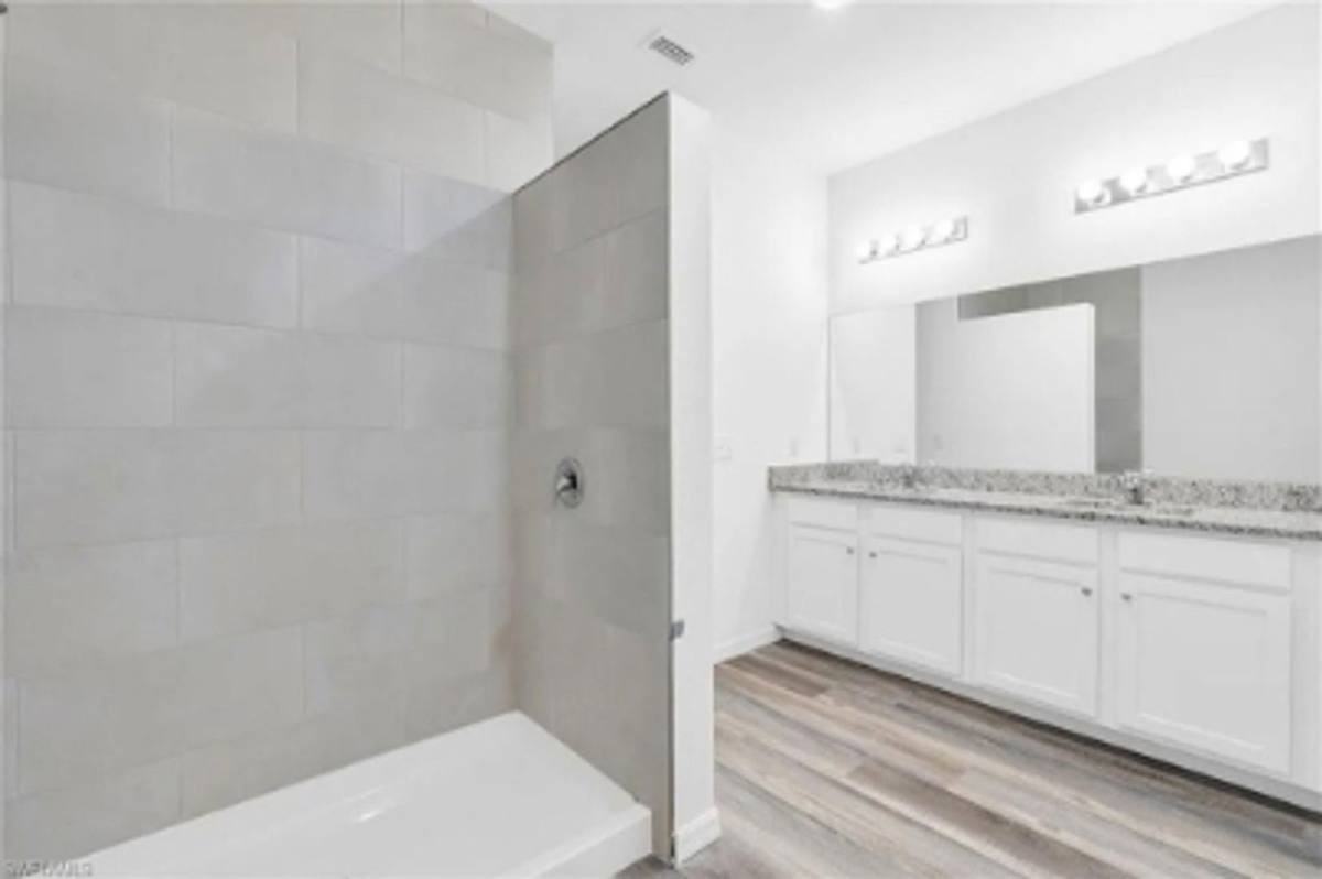 198 Arch Dr - Photo 6 of 10