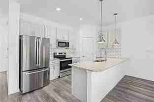 617 Se 9th St - Photo 1 of 1