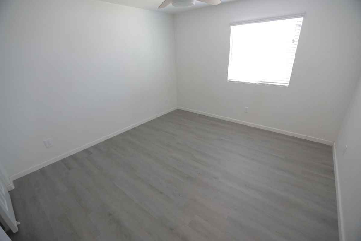 17702 Brandeis Ct - Photo 3 of 24