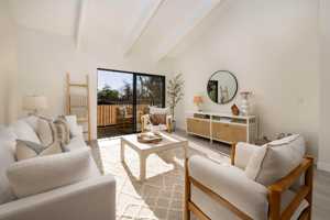 featured image of 872 Highland Dr