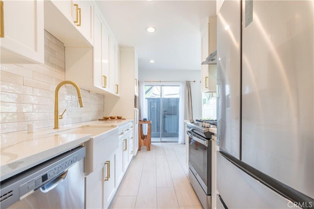 1360 W Lambert Rd - Photo 2 of 5