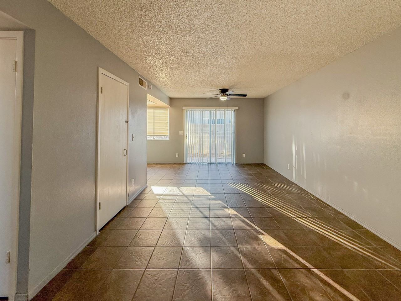 15601 North 27th Street #14 - Photo 4 of 16