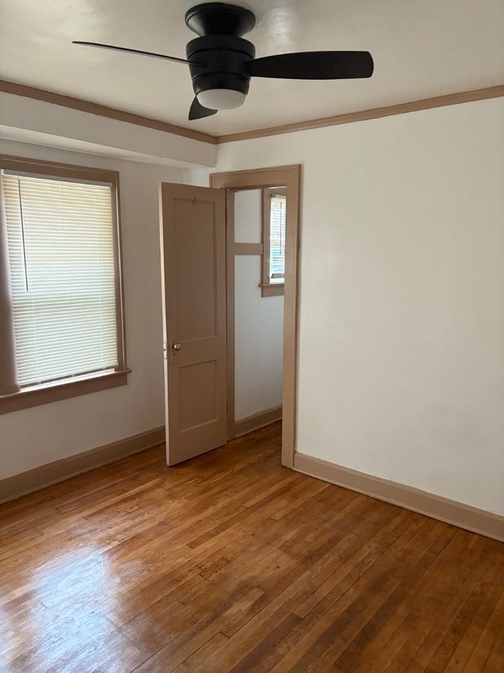 4119 College Ave - Photo 4 of 5