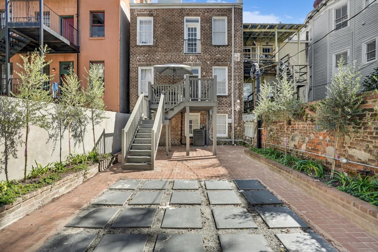 705 Barnard St - Photo 6 of 7