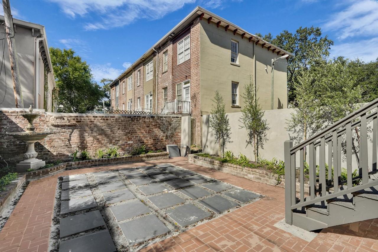 705 Barnard St - Photo 7 of 7