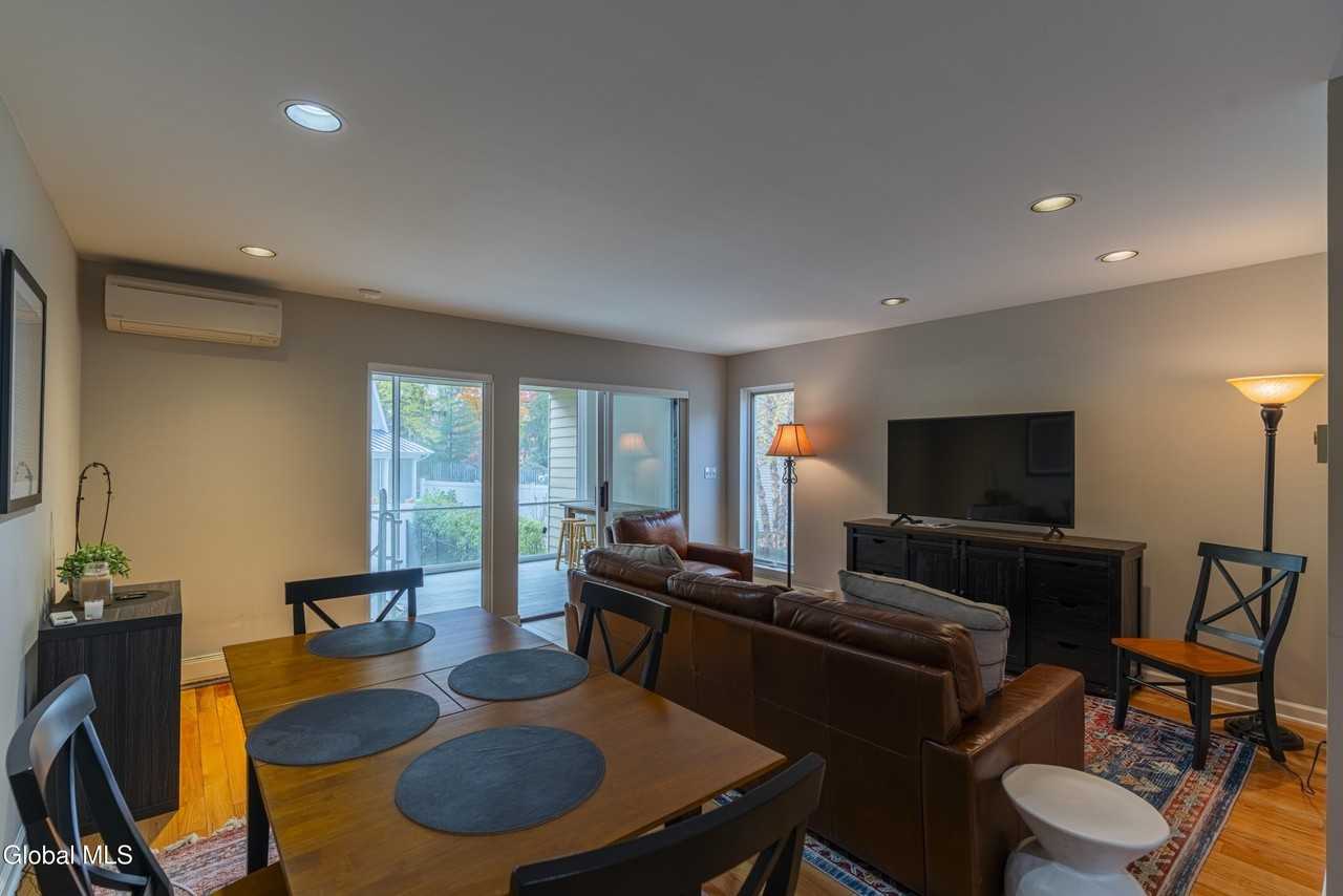 28 White St #28 - Photo 6 of 29