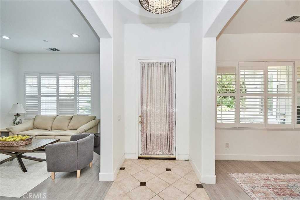 4176 New Hampshire Ave - Photo 6 of 34