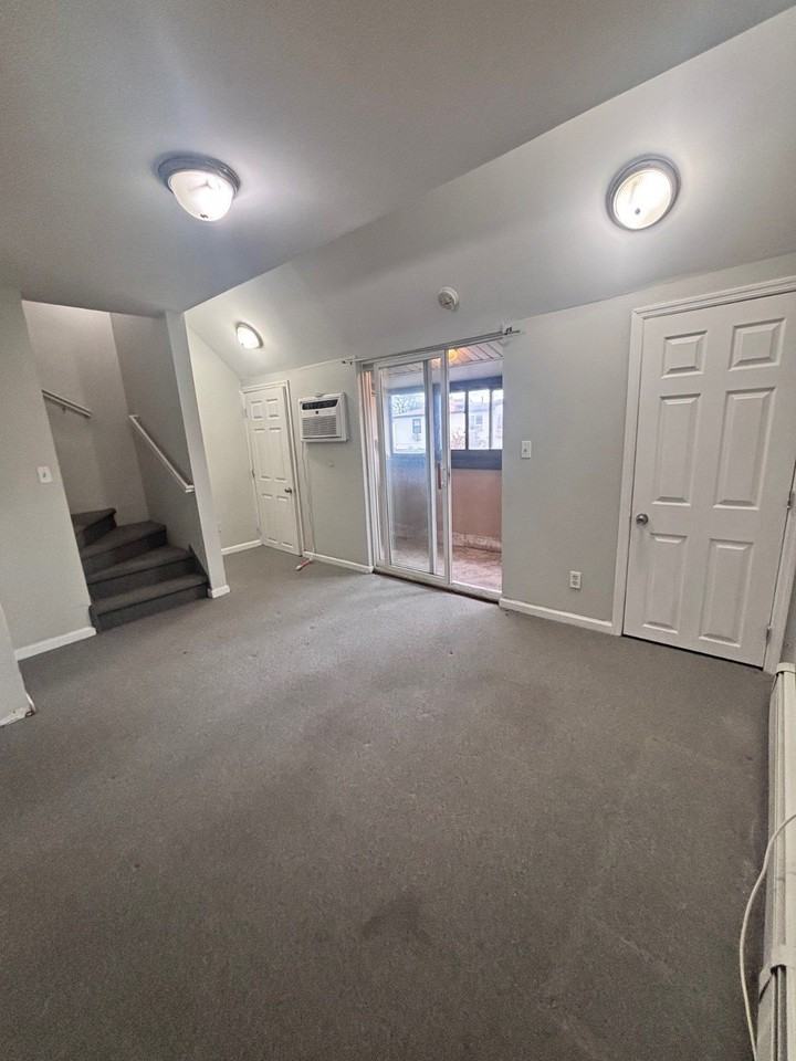 17317 Vaswani Ave - Photo 7 of 12