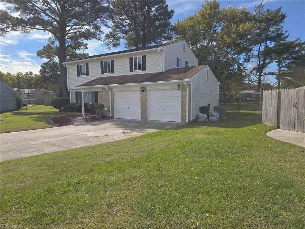 3209 Drawbridge Court - Photo 4 of 24