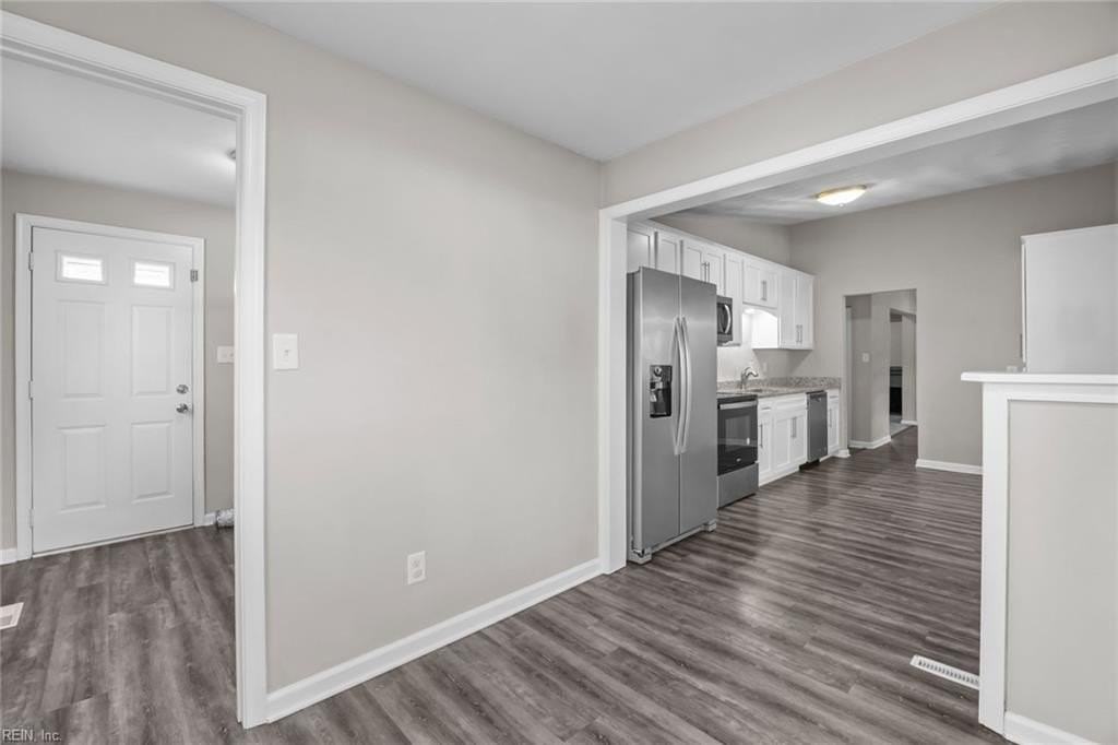 445 Pepper Mill Lane - Photo 6 of 32