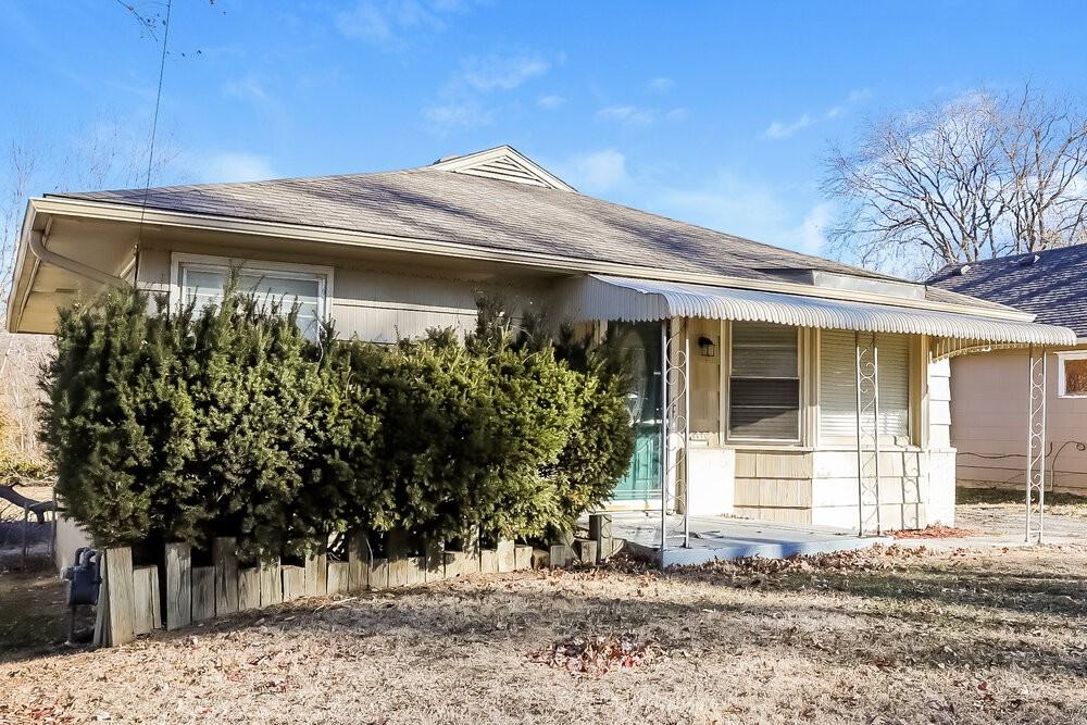 11222 E 20th St S - Photo 4 of 17