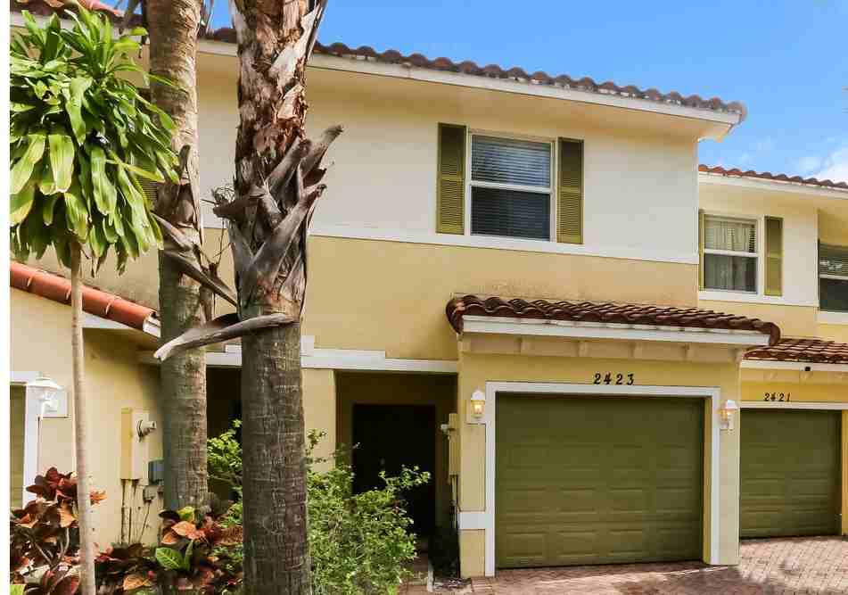 2423 Northwest 31st Court