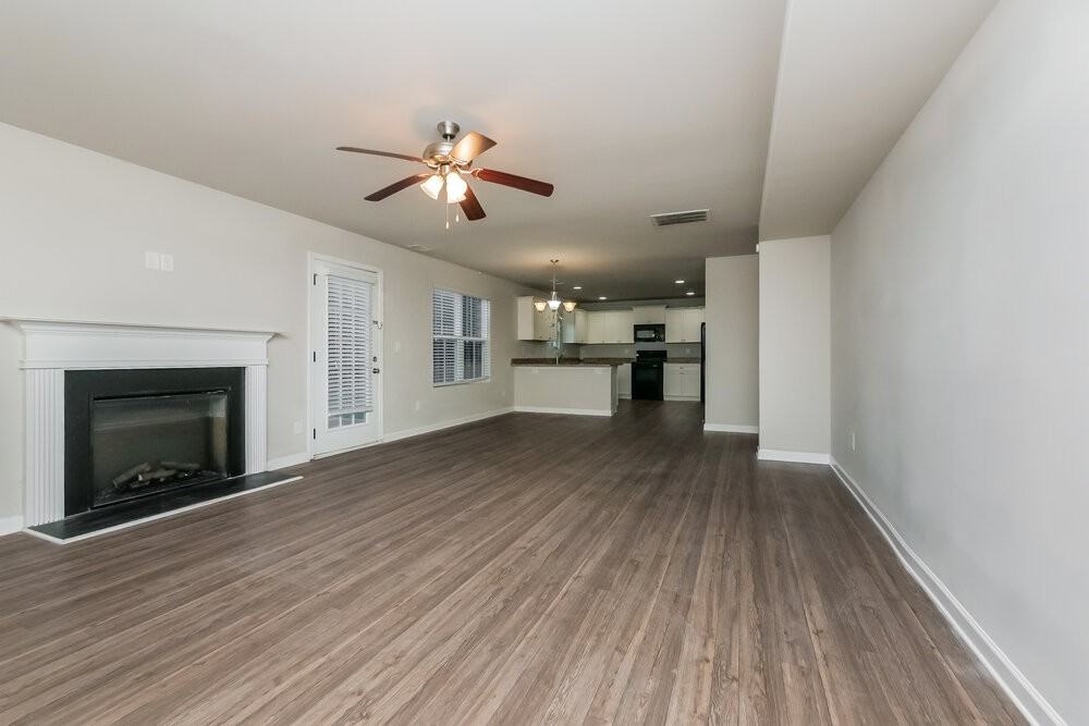 405 Invector Court - Photo 7 of 17