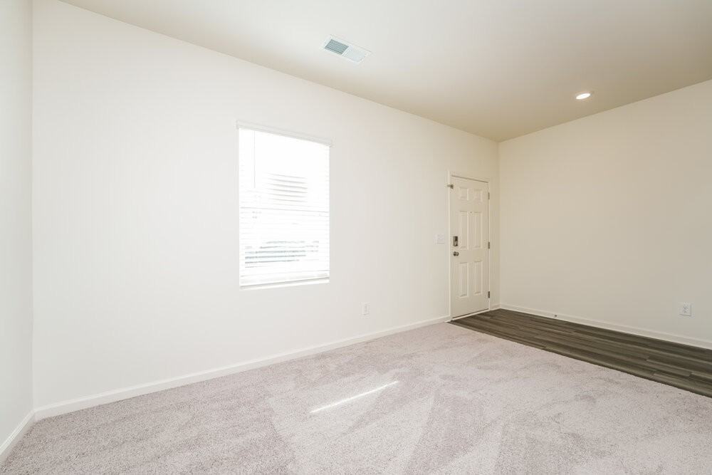 7403 Cranleigh St - Photo 6 of 17