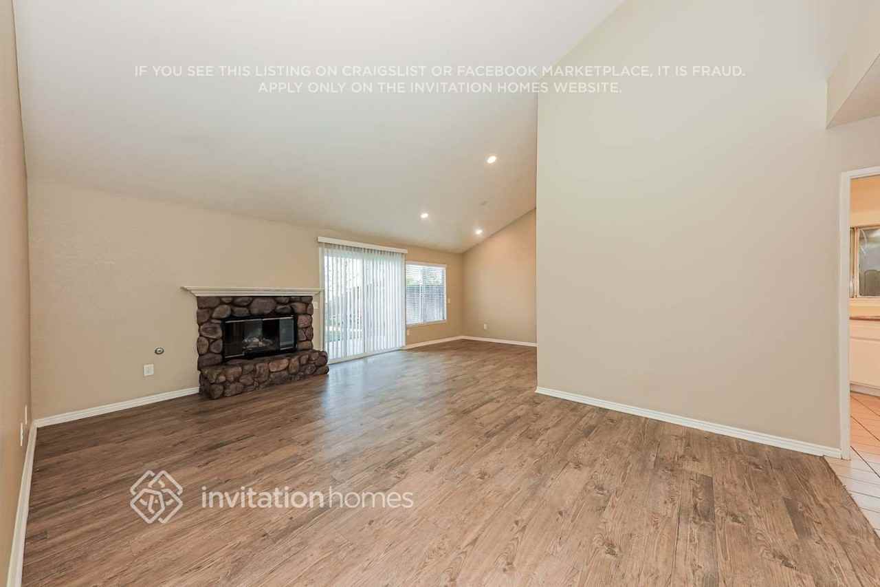 5235 Sundance Drive - Photo 5 of 17