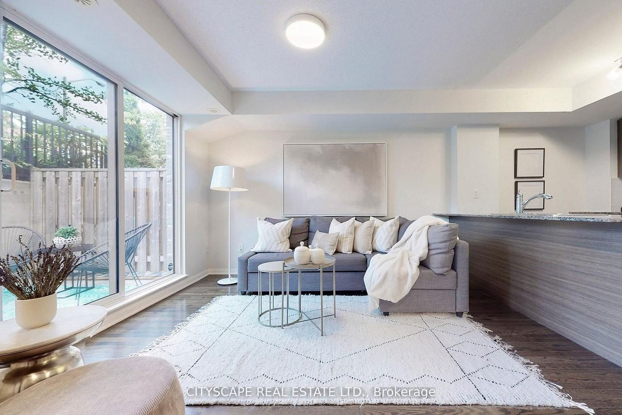 10 Foundry Avenue - Photo 4 of 17