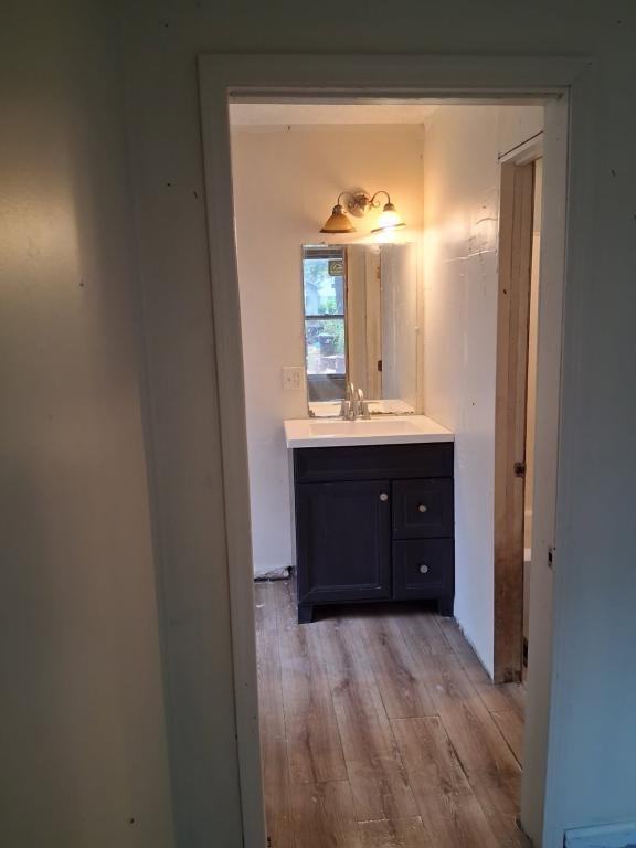 626 Fairholm Avenue - Photo 2 of 8