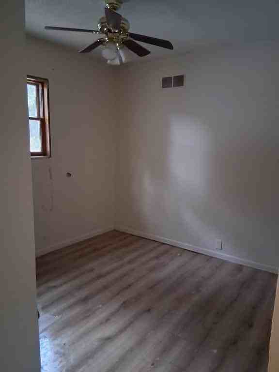 626 Fairholm Avenue - Photo 3 of 8