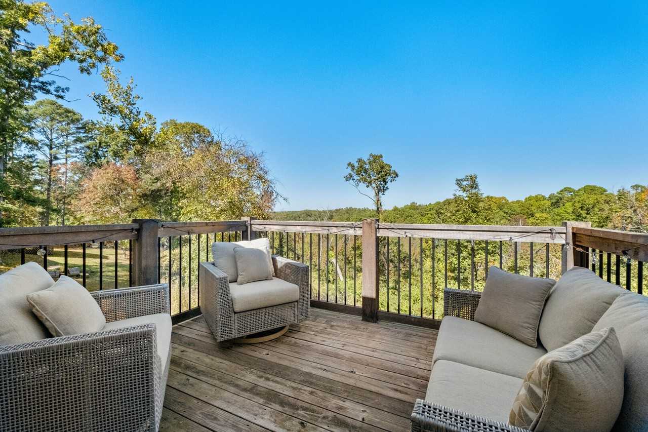 17660 Timberlake Trl #NA - Photo 2 of 18