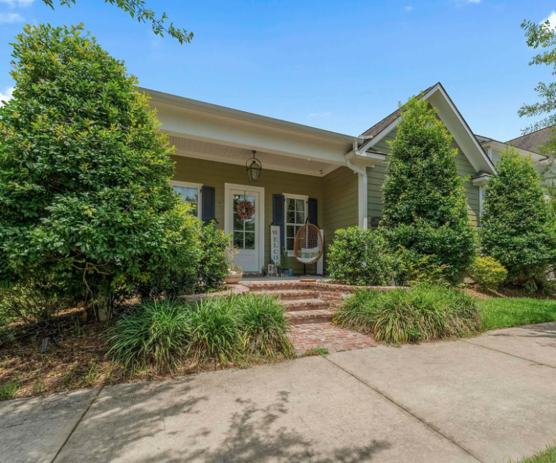 1307 Americana Blvd - Photo 3 of 17