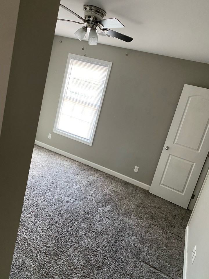 216 N 13th St #A - Photo 4 of 7