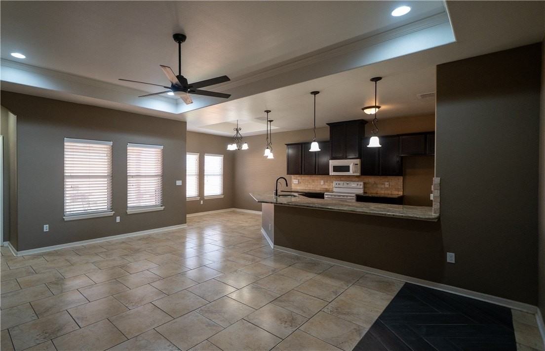 6809 Summer Wind Drive - Photo 4 of 27