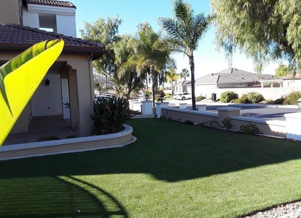 12701 Palm View Way - Photo 3 of 26