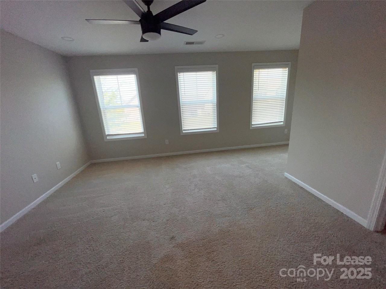 1469 Bramblewood Dr - Photo 6 of 12