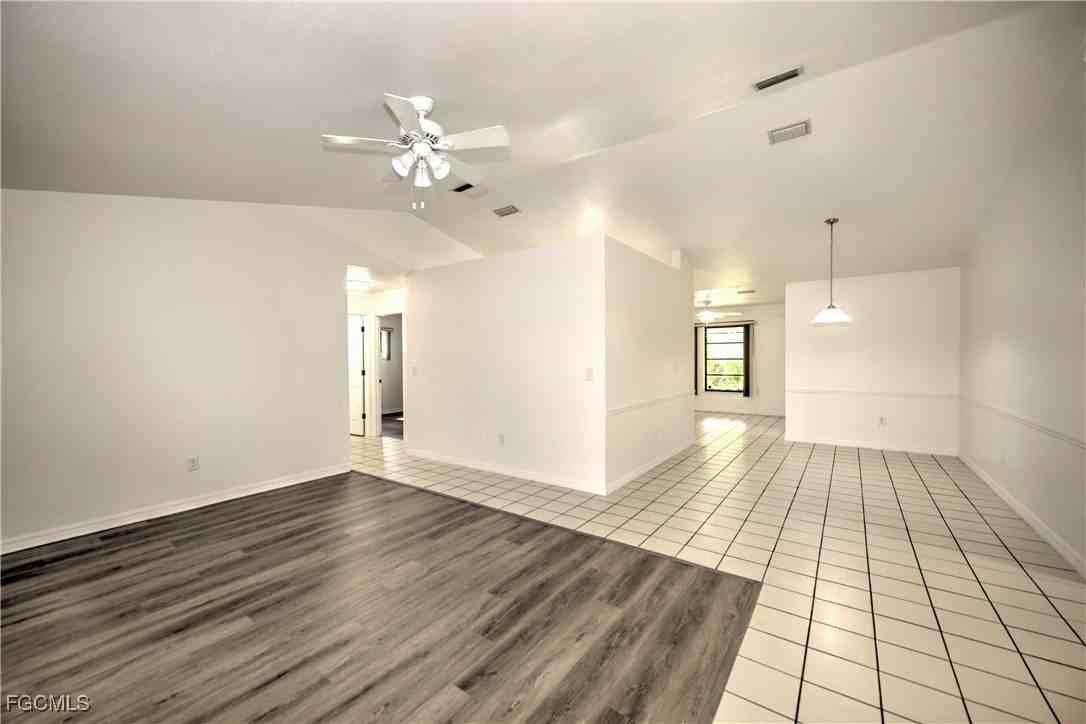 1402 Sw 1st Ave - Photo 2 of 26