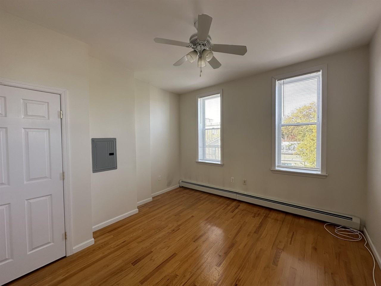 275 Webster Avenue #8 - Photo 3 of 13