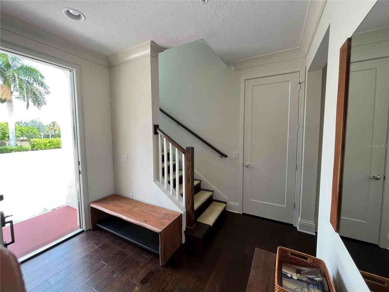 1278 May Ln - Photo 3 of 49