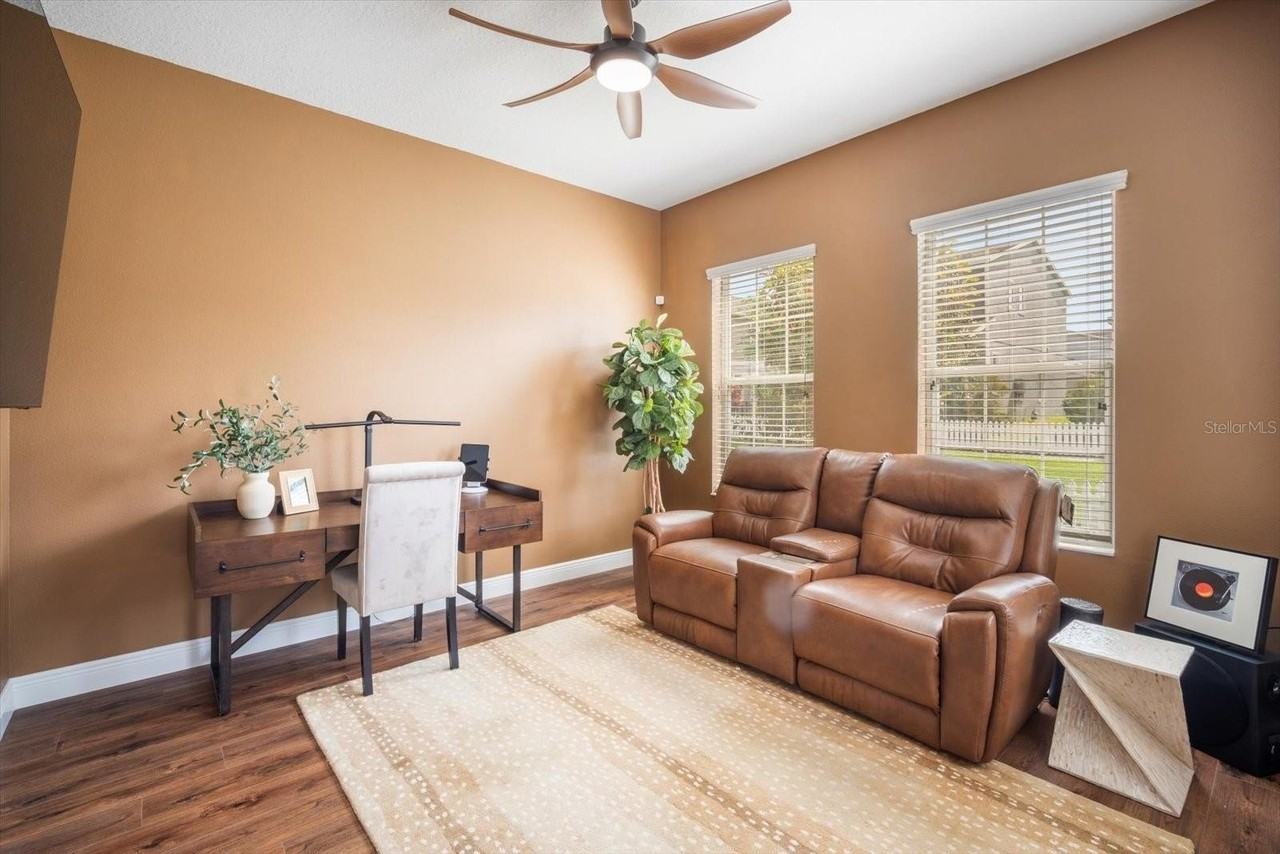 11109 Great Neck Rd - Photo 7 of 50