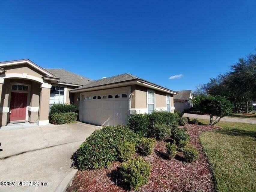 1447 Barrington Circle - Photo 2 of 28