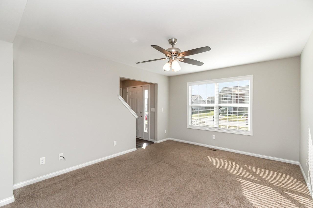 444 Lost Creek Drive - Photo 6 of 20