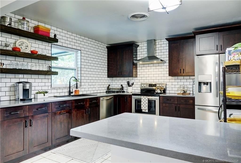 905 Se Flamingo Ave - Photo 4 of 36