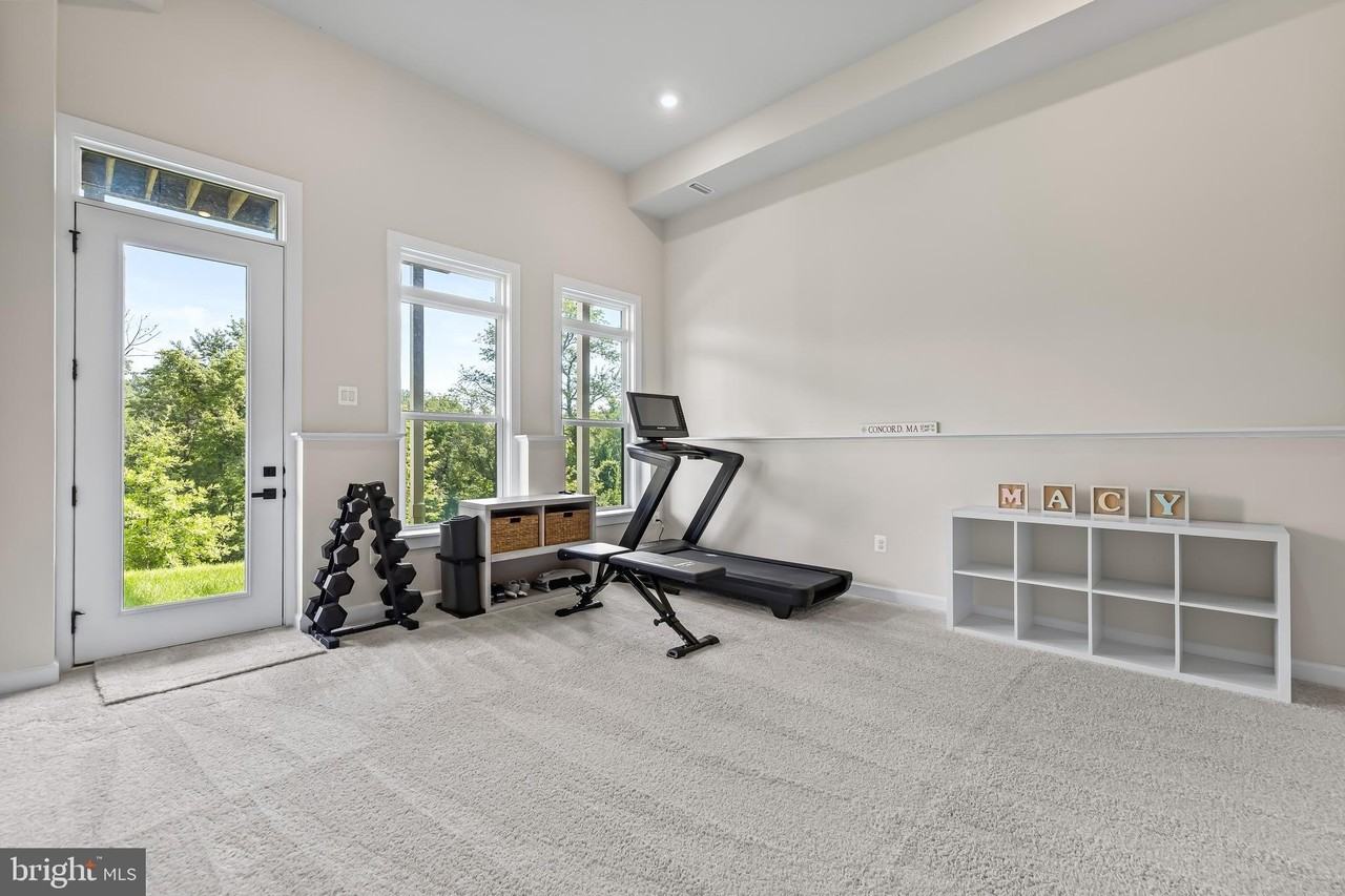 218 Hickory Hollow Court - Photo 6 of 50