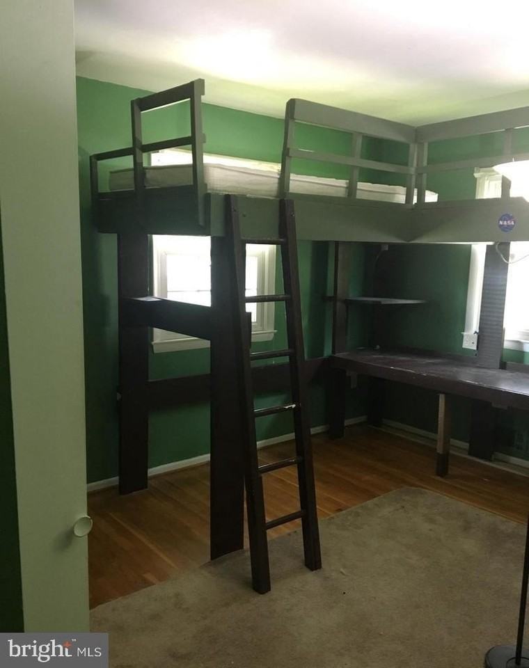 3214 Fair Woods Parkway - Photo 7 of 49