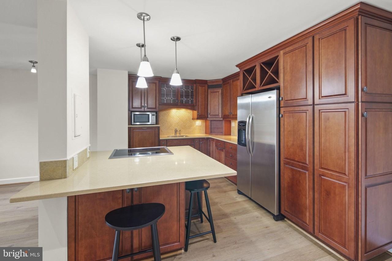 8340 Greensboro Drive #302 - Photo 2 of 31